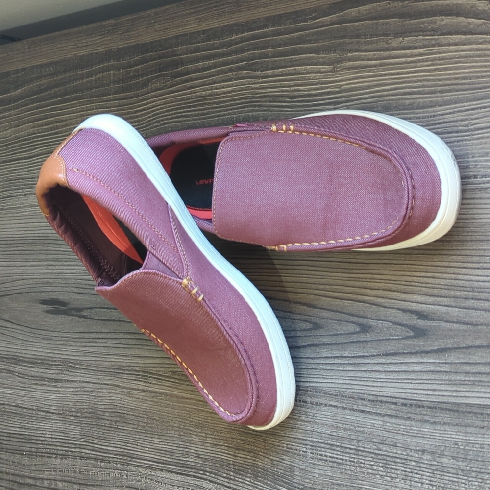 Levi's Men's Burgundy Loafers